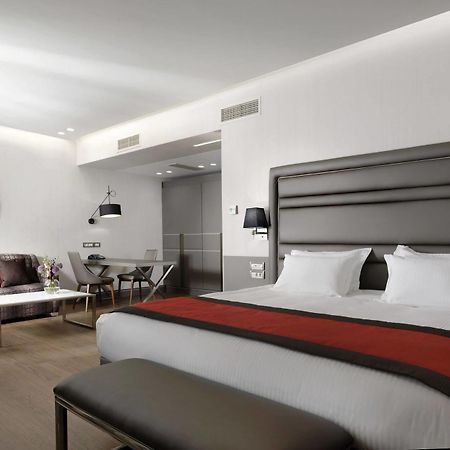 Holiday Suites Atenas Exterior foto