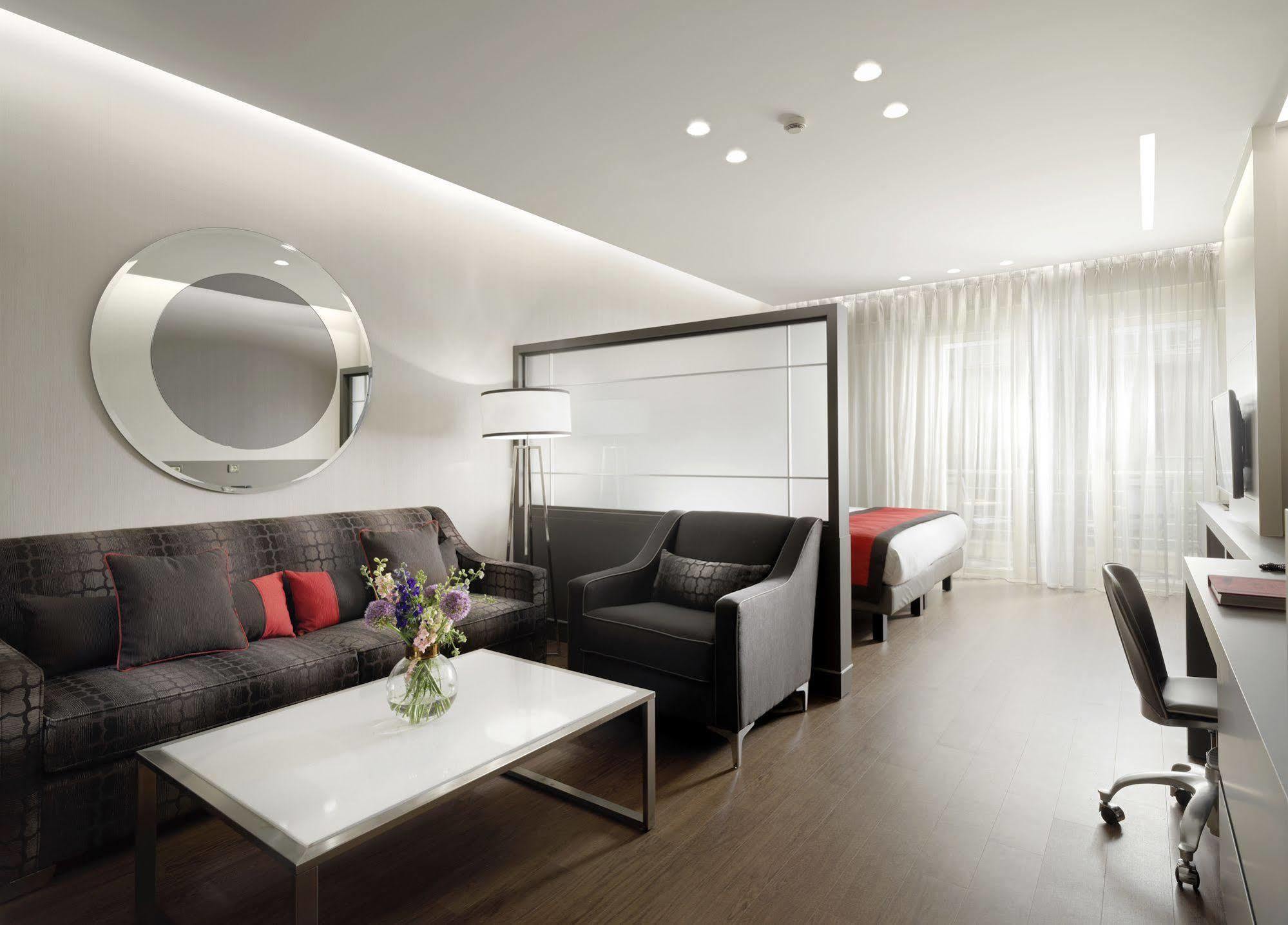 Holiday Suites Atenas Exterior foto