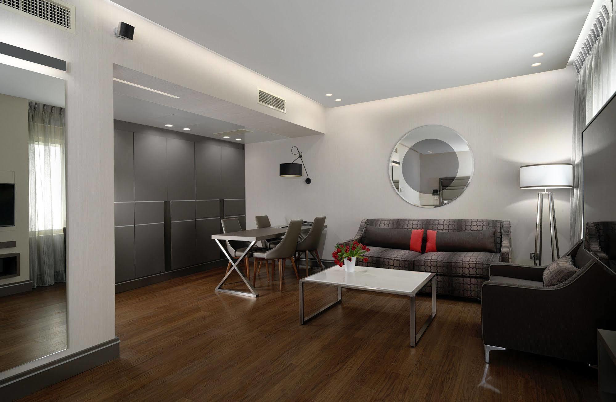 Holiday Suites Atenas Exterior foto